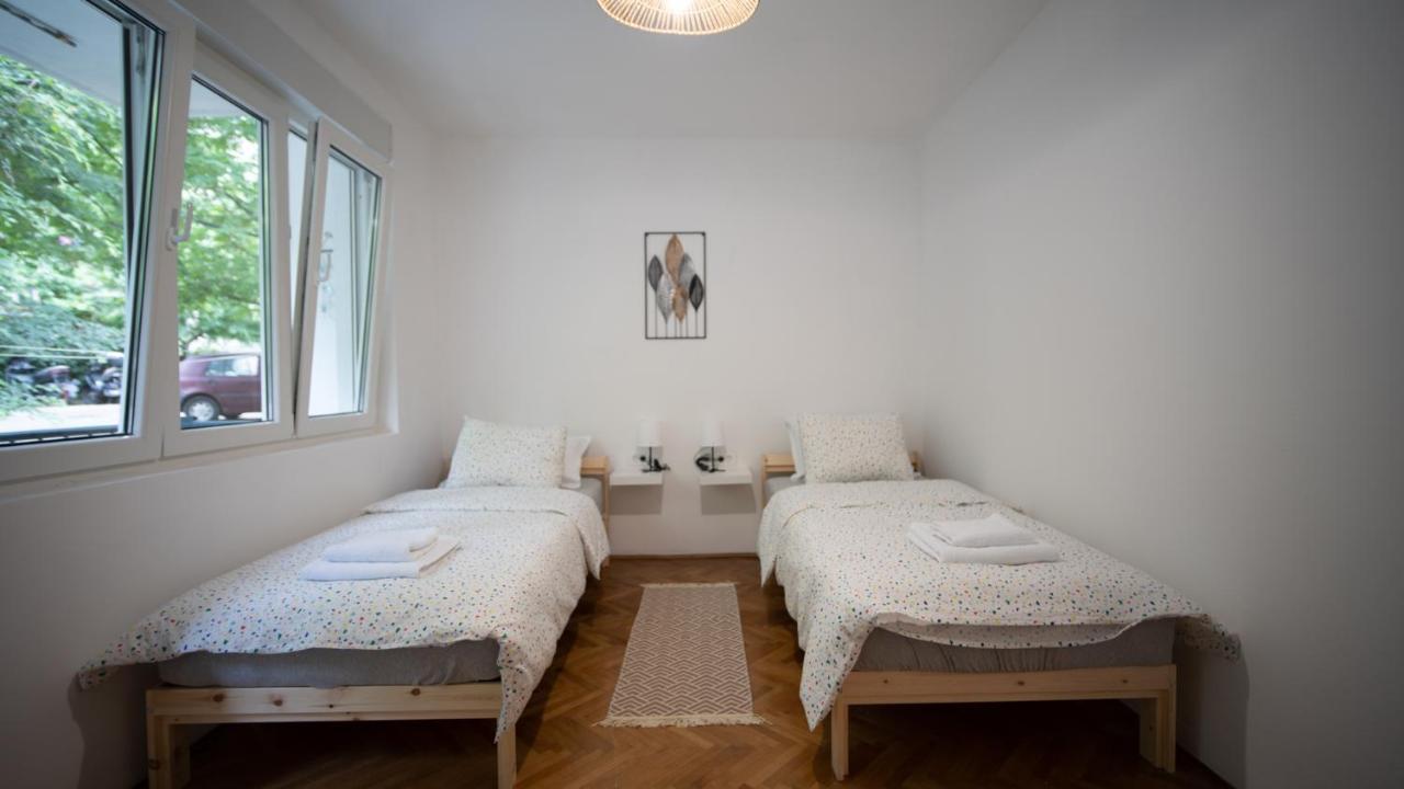 Cozy Apartment, 10 Minutes Walking Distance From The Old Town Kotor Exteriör bild